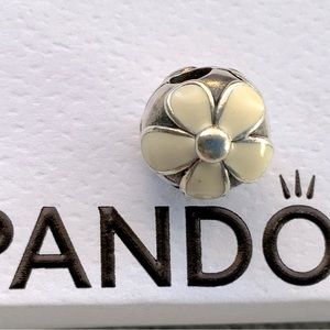 Pandora Creamy White Darling Daisies Clip